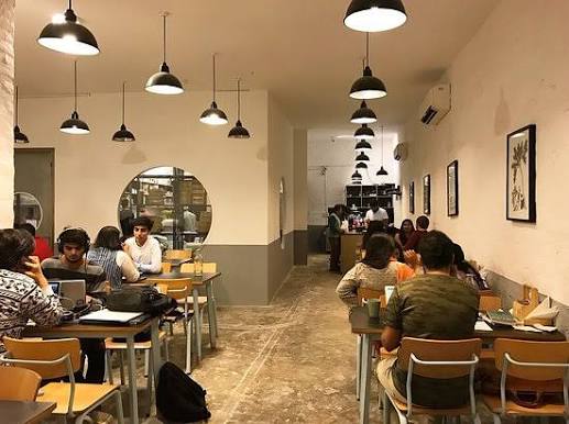 Blue Tokai Coffee Roasters South Delhi — work-friendly specialty coffee chain