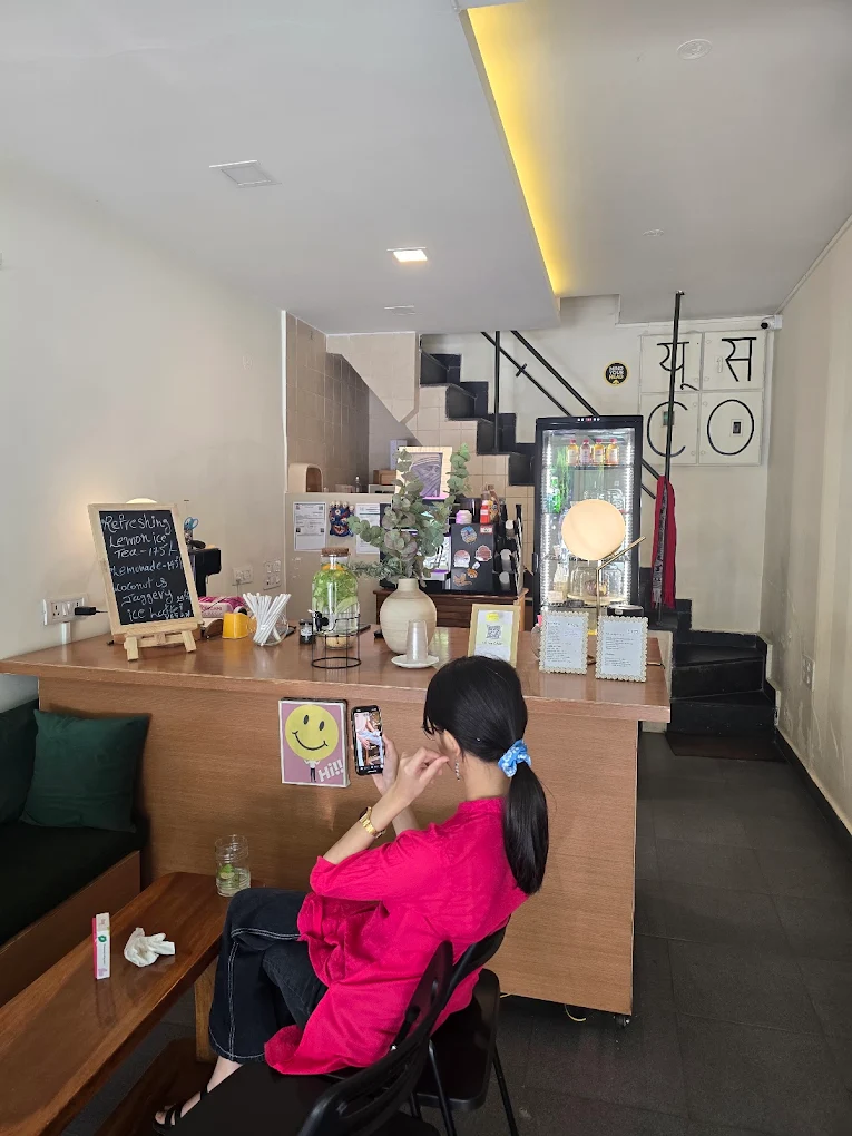 USCO cafe Shahpur Jat — quiet upstairs floor for work